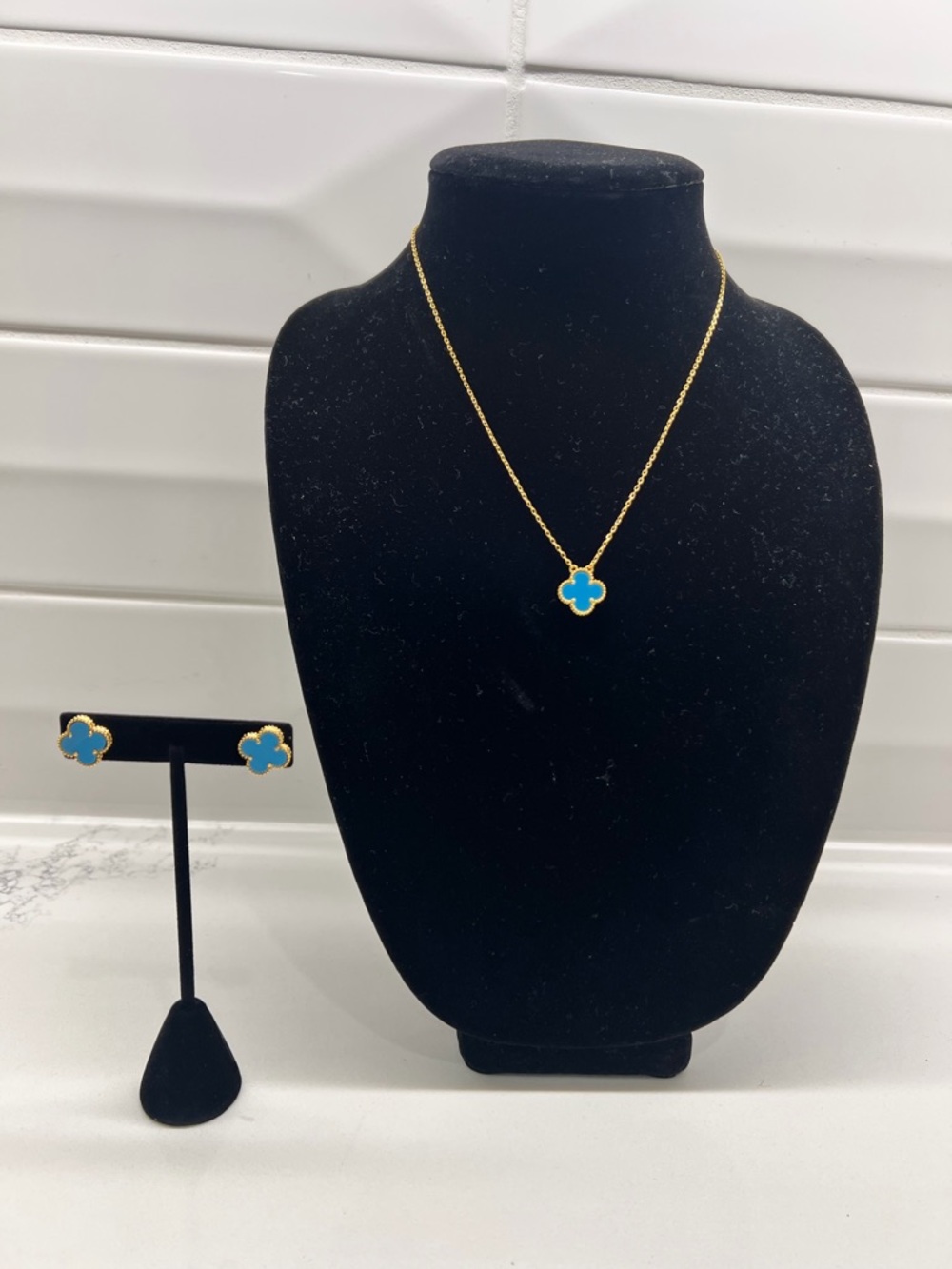 Turquoise 4 Leaf Clover Necklace & Earrings Set Gold Tone Lucky Jewelry